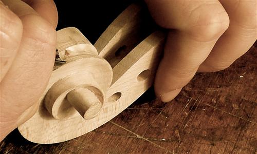Luthier 